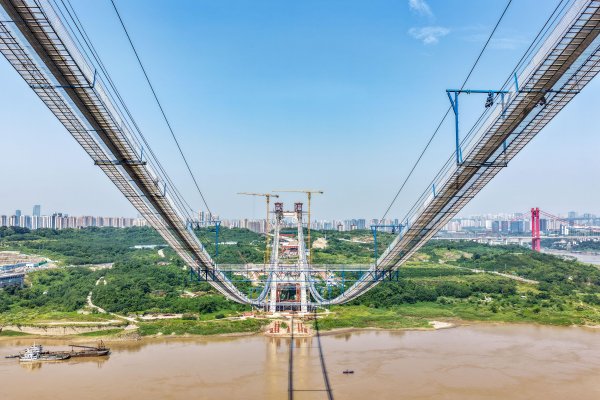 捷元网 国内最大跨径公轨两用悬索桥主缆架设完成